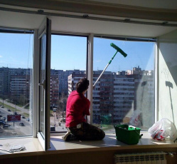 Мытье окон в однокомнатной квартире Чусовой